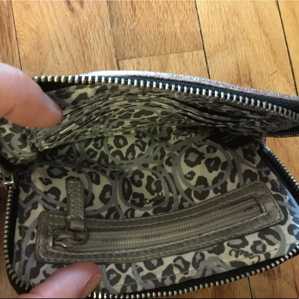 Coach Wristlet - Picture 4 of 4